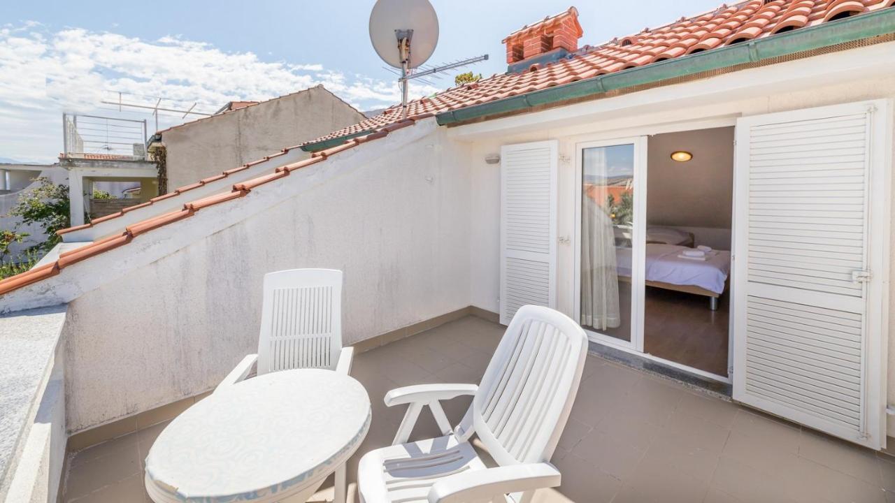 Apartamento Damir & Gordana Baška Exterior foto