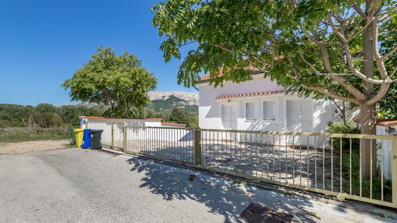 Apartamento Damir & Gordana Baška Exterior foto